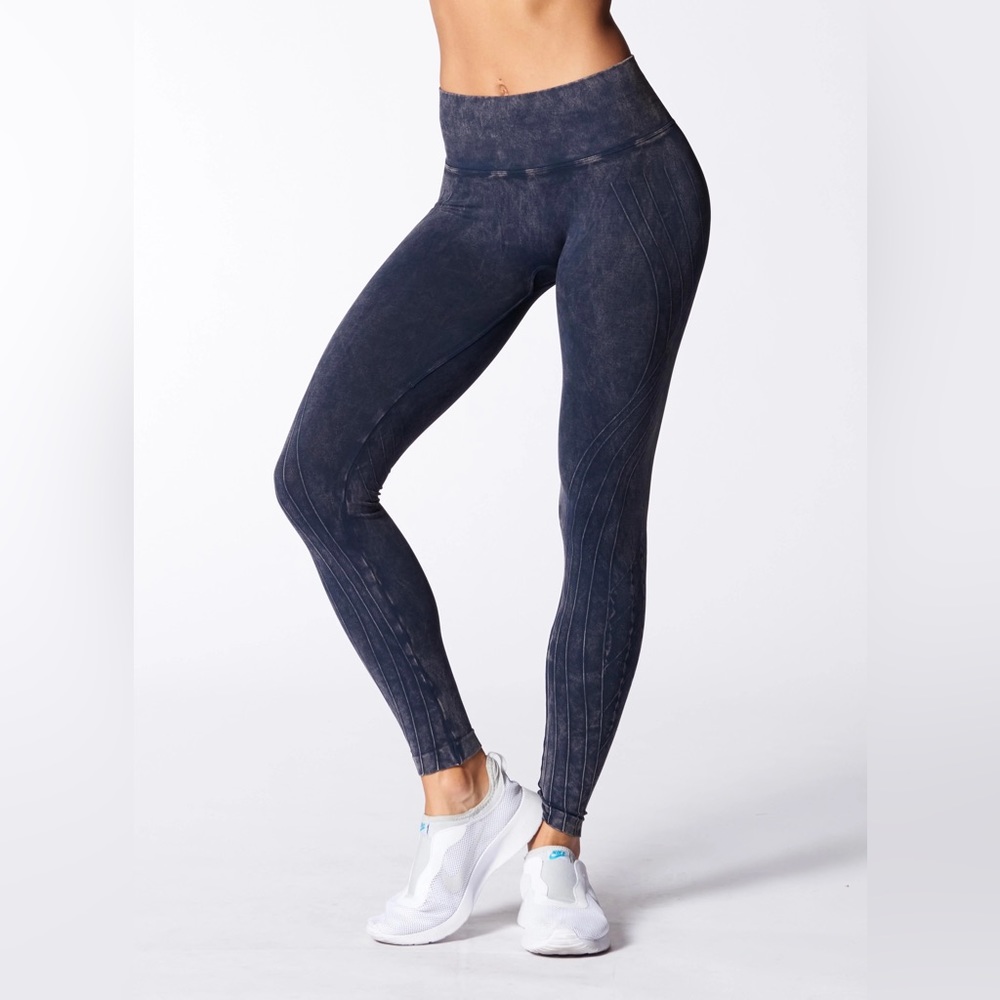 Bundle of NUX mesa leggings